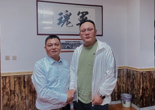 微信图片_20250508220701_副本.jpg